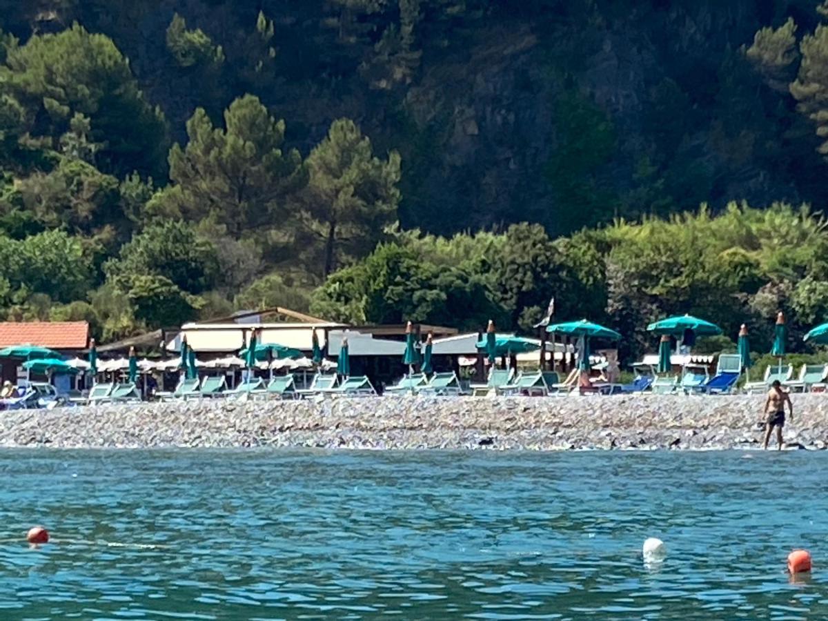 Sea View In Front Of The Sea Apartment